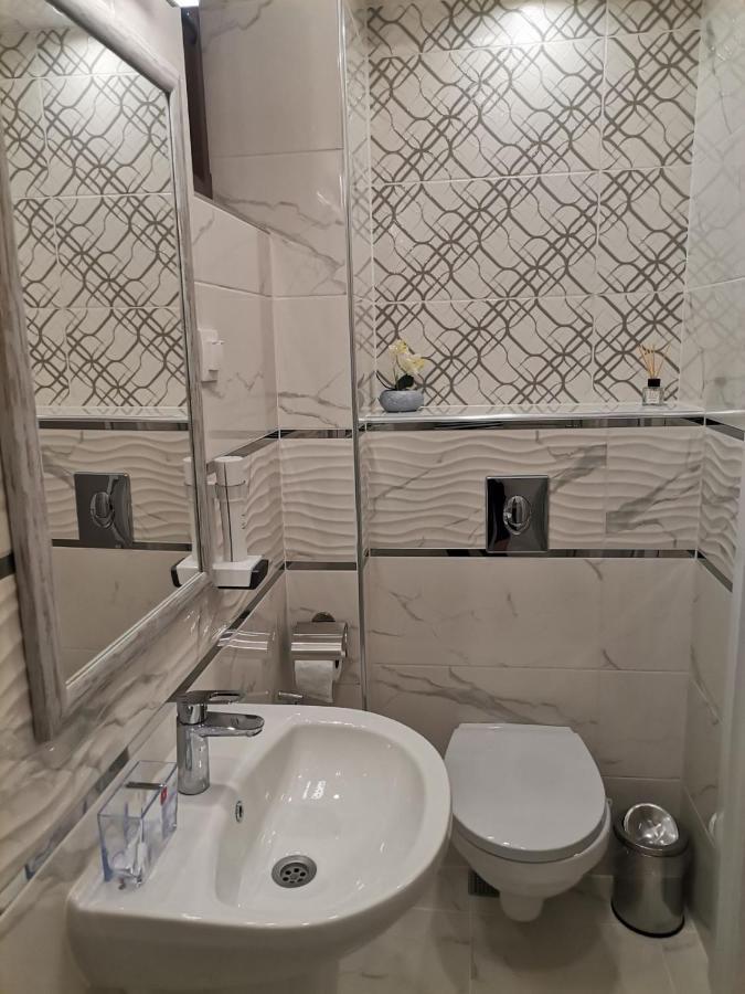 Family Boutique Residence-Free Parking Veliko Tărnovo Exteriör bild