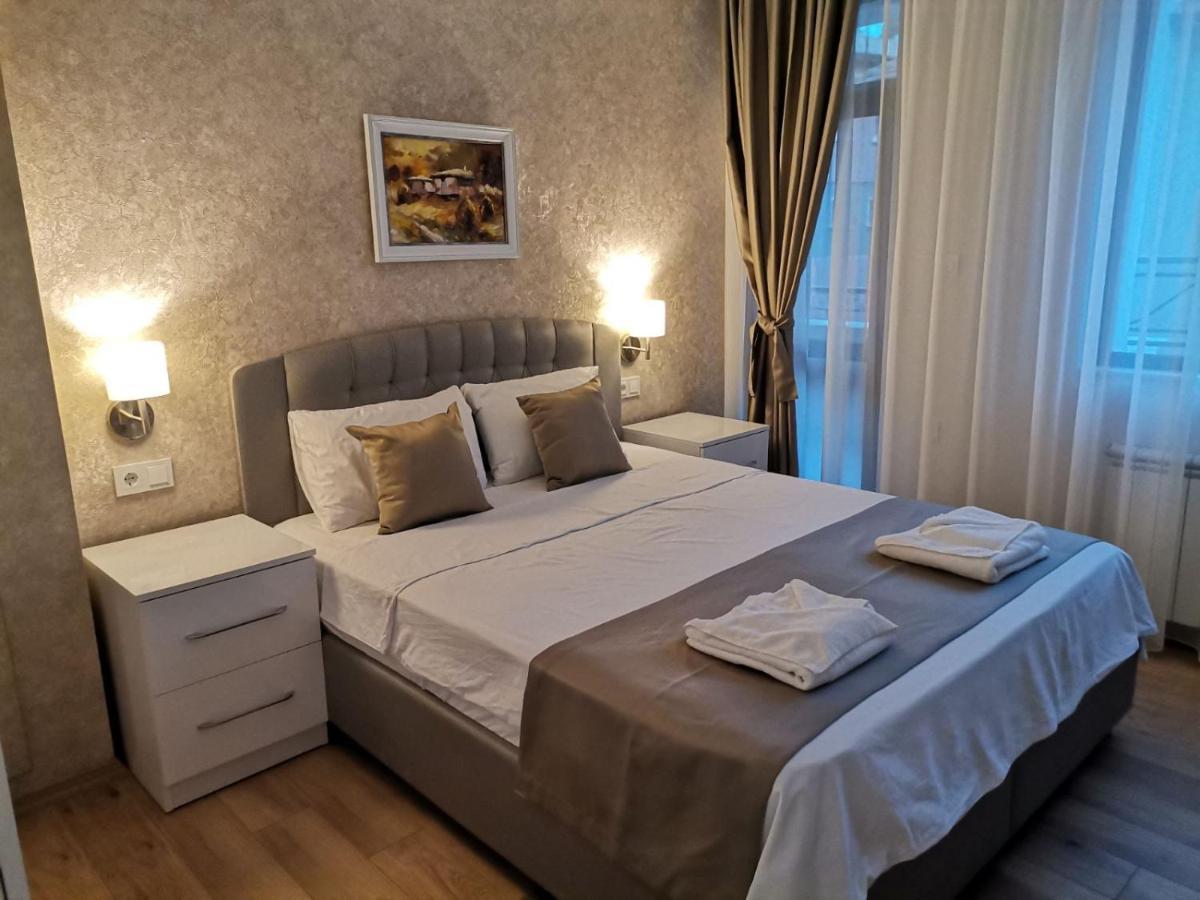 Family Boutique Residence-Free Parking Veliko Tărnovo Exteriör bild