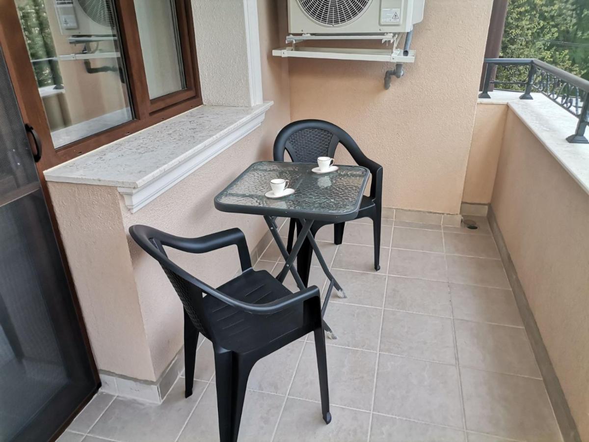 Family Boutique Residence-Free Parking Veliko Tărnovo Exteriör bild