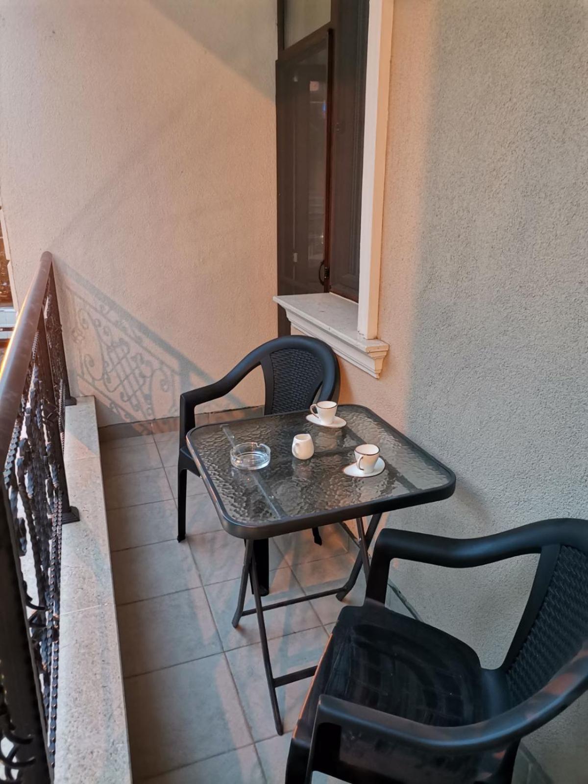 Family Boutique Residence-Free Parking Veliko Tărnovo Exteriör bild