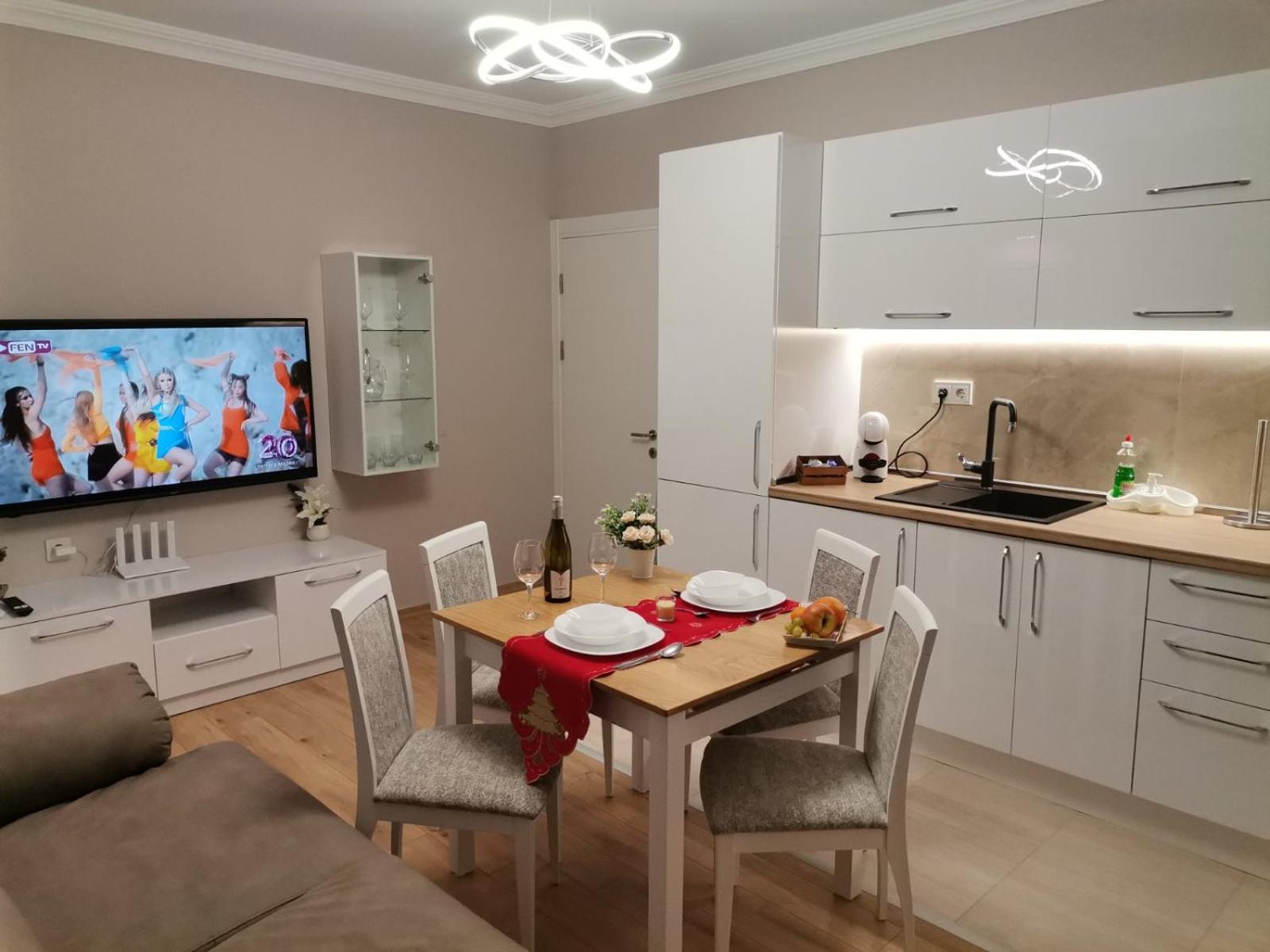 Family Boutique Residence-Free Parking Veliko Tărnovo Exteriör bild