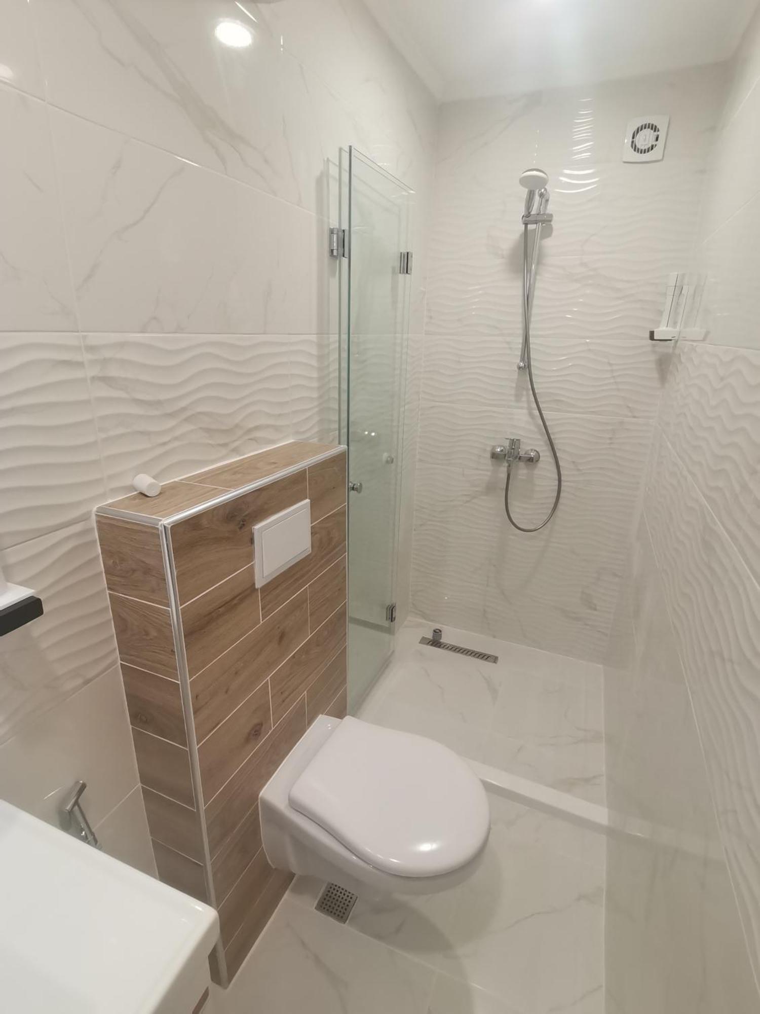 Family Boutique Residence-Free Parking Veliko Tărnovo Exteriör bild